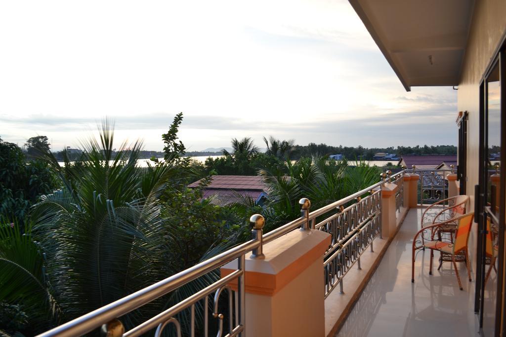 Kampot Manor Hotell Eksteriør bilde