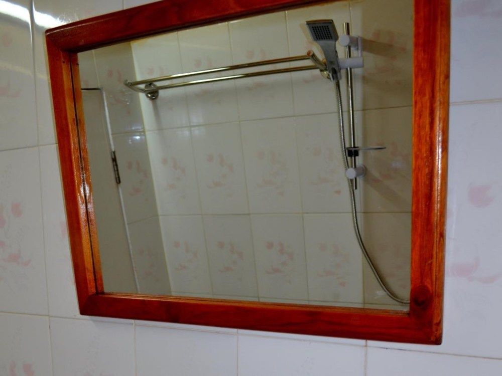 Kampot Manor Hotell Eksteriør bilde